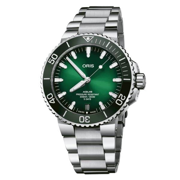 Oris Aquis Date Calibre 400 01 400 7763 4157 z zeleno številčnico in zelenim keramičnim obročem, pogled od spredaj